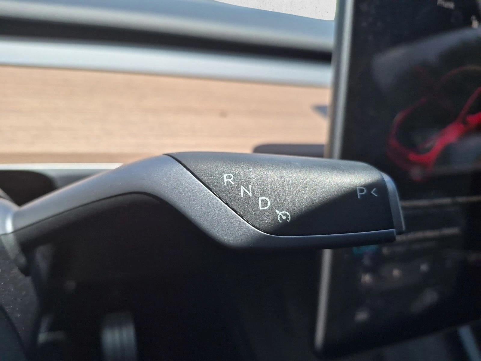 2025 Tesla Model Y Performance