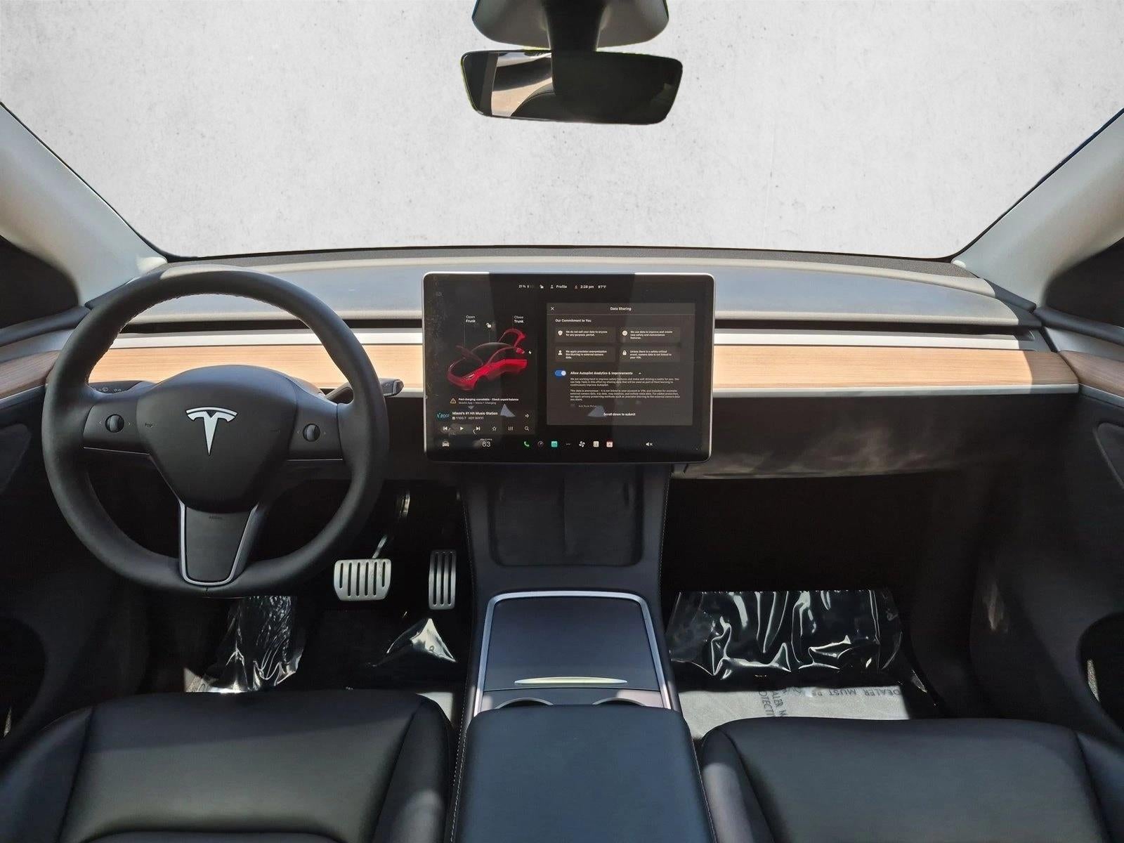 2025 Tesla Model Y Performance