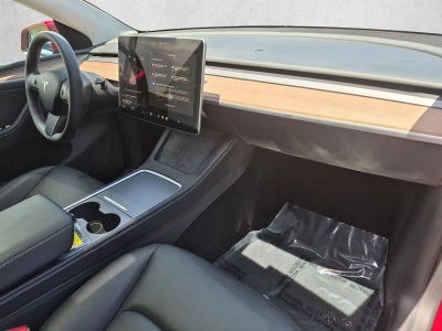 2025 Tesla Model Y Performance