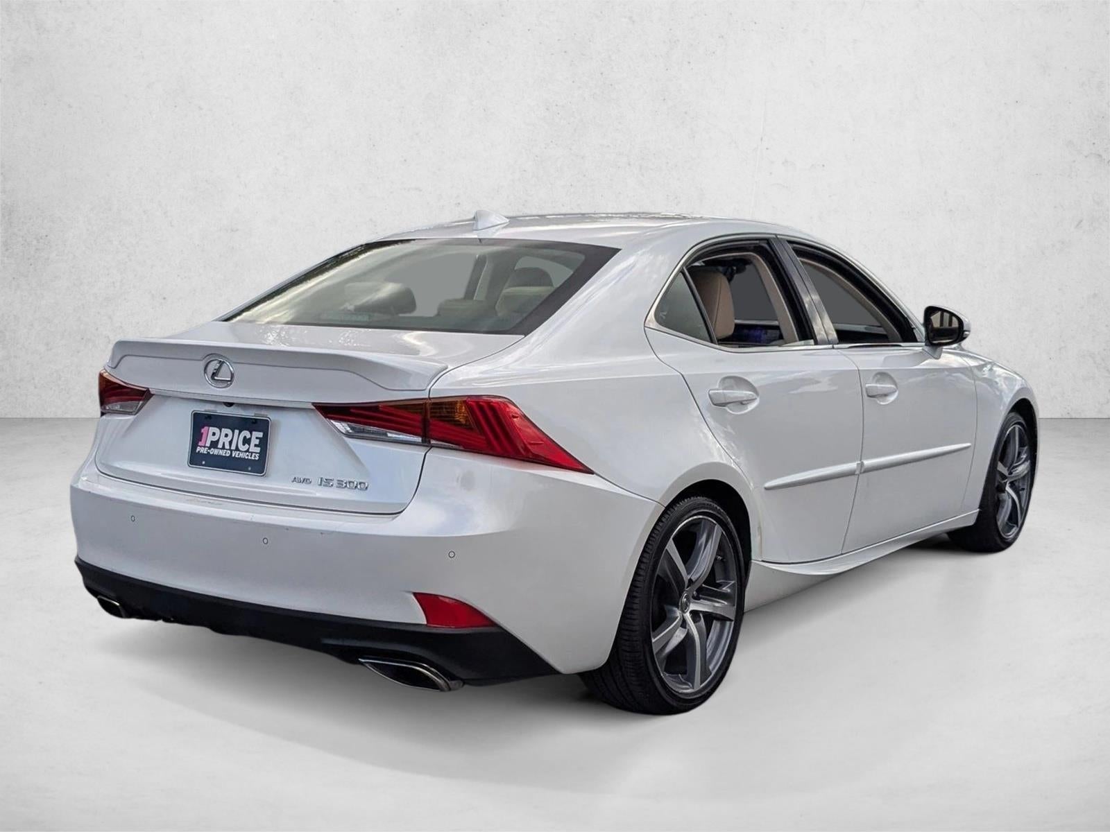 2020 Lexus IS 