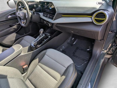 2025 Chevrolet Trax LT