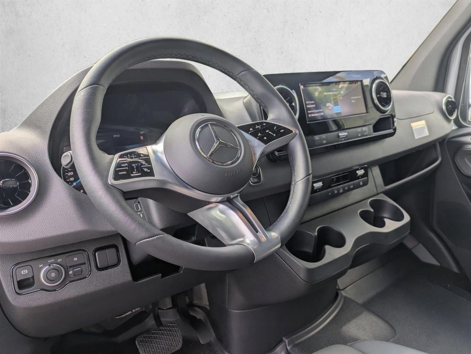 2024 Mercedes-Benz eSprinter Cargo Van Base