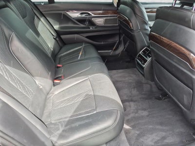 2018 BMW 740i 740i