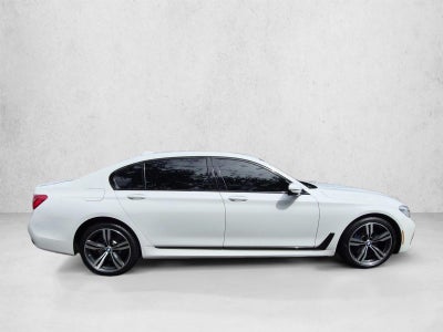 2019 BMW 750i 750i