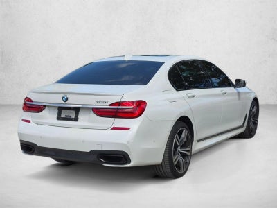 2019 BMW 750i 750i
