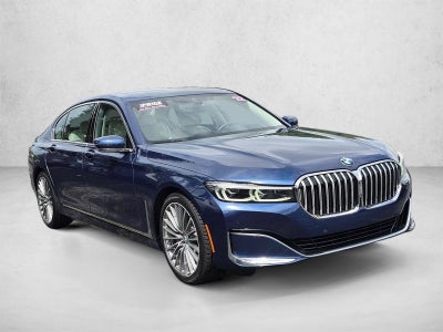 2022 BMW 740 i