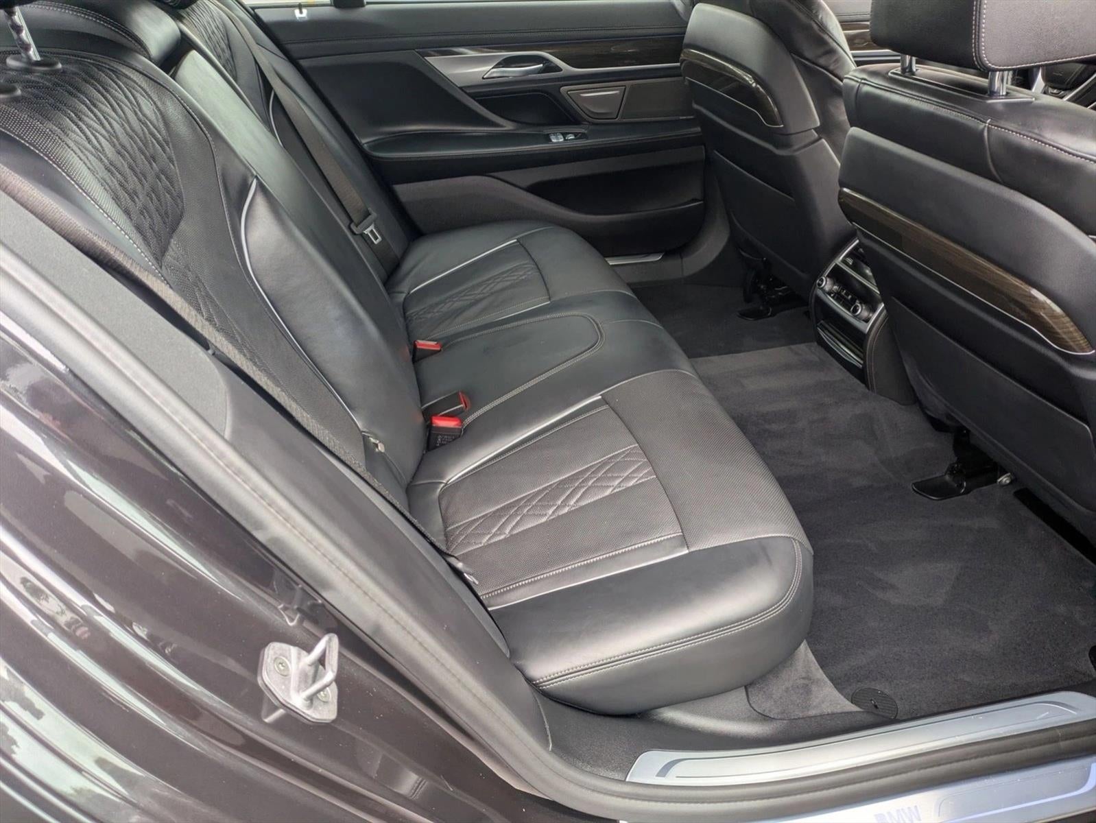 2021 BMW 7 Series 740i