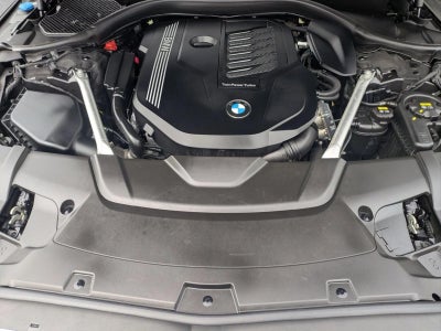 2021 BMW 7 Series 740i