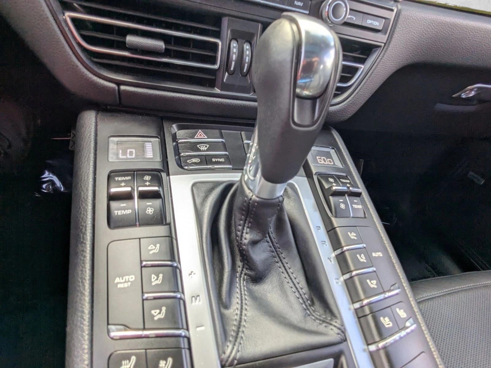 2021 Porsche Macan Base