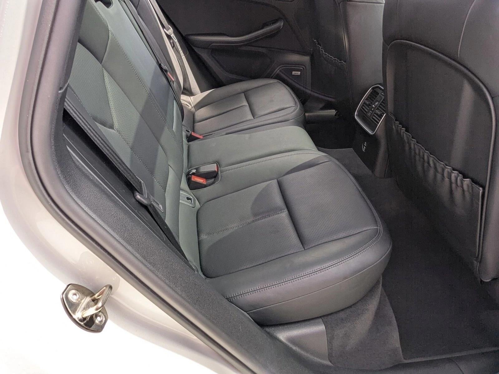 2021 Porsche Macan Base