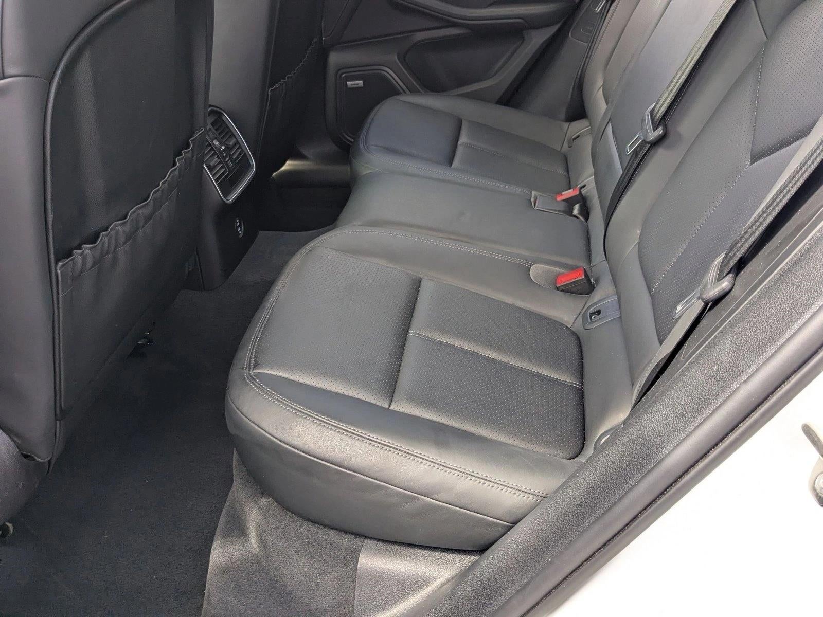 2021 Porsche Macan Base