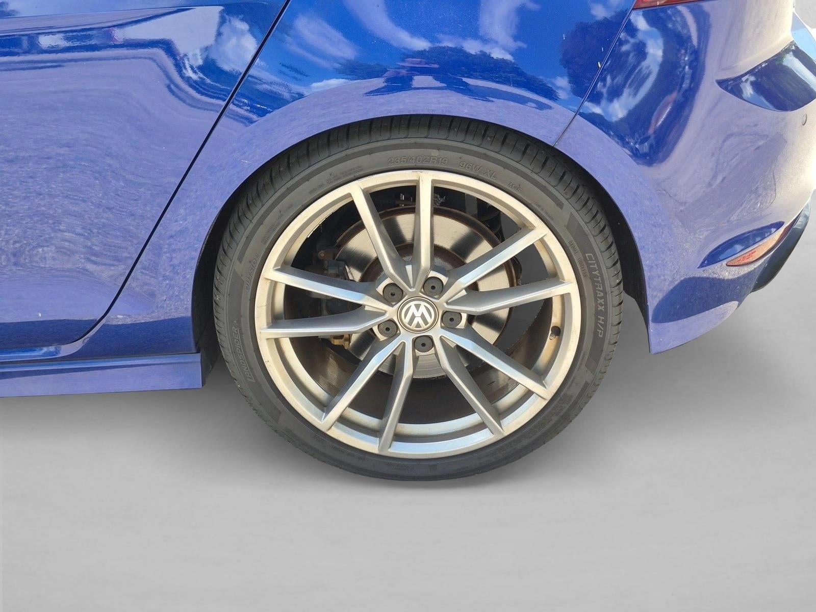 2017 Volkswagen Golf R Base