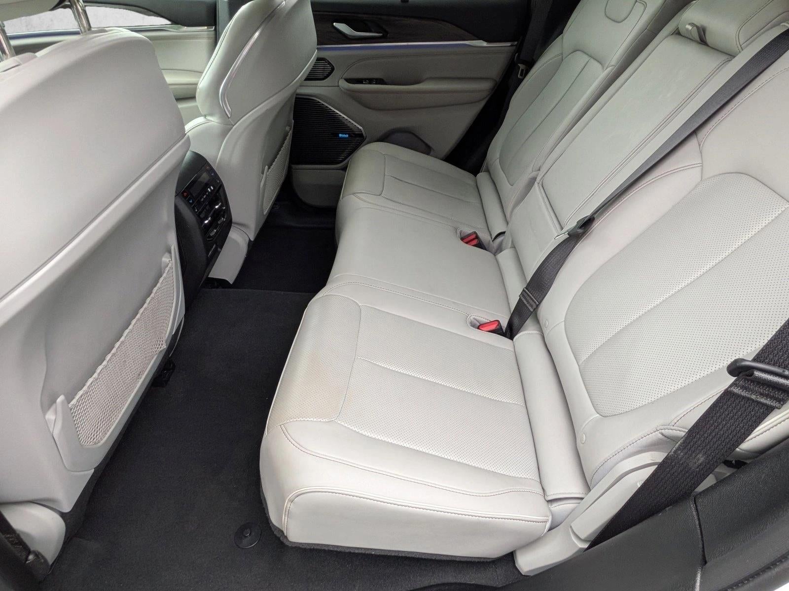 2022 Jeep Grand Cherokee Overland 4x4