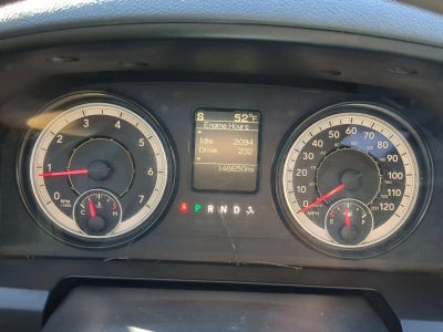 2017 RAM 1500 Express 4x4 Crew Cab 5'7" Box