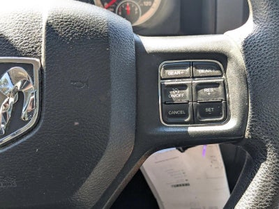 2017 RAM 1500 Express 4x4 Crew Cab 5'7" Box