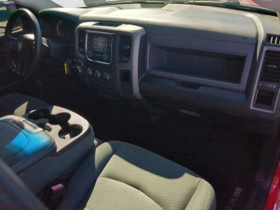 2017 RAM 1500 Express 4x4 Crew Cab 5'7" Box