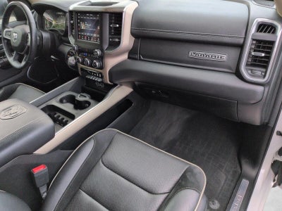 2020 RAM 1500 Laramie 4x4 Crew Cab 5'7" Box