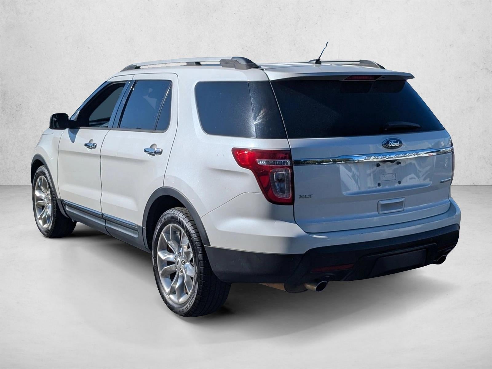 2014 Ford Explorer FWD 4dr XLT