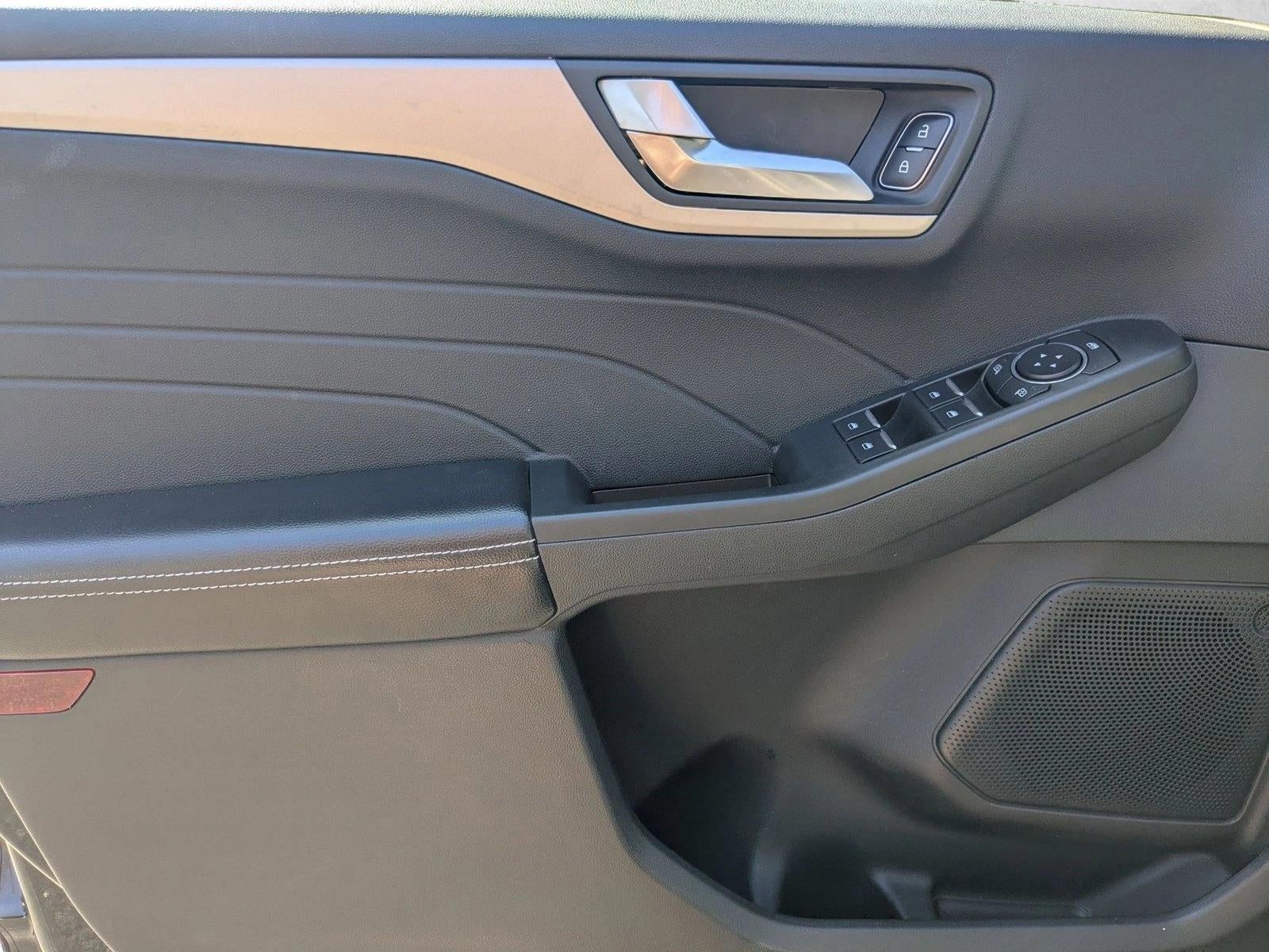 2021 Ford Escape SE FWD