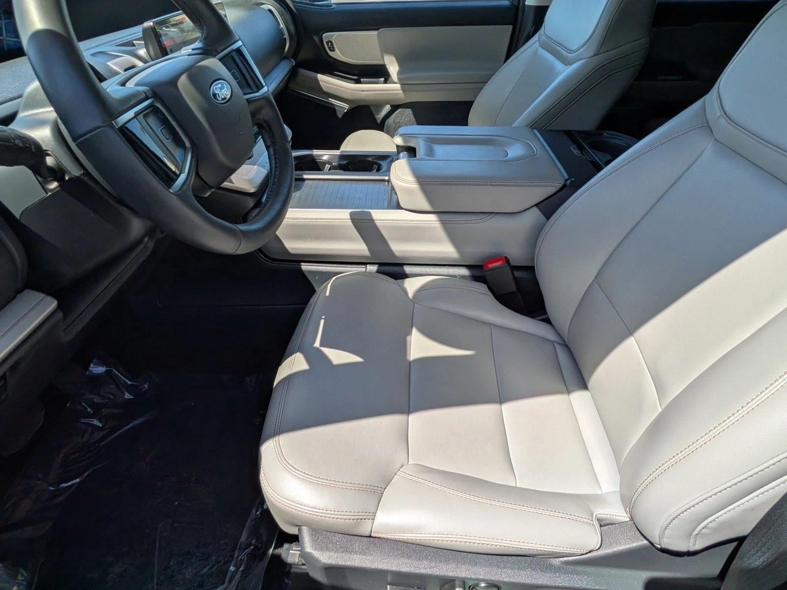 2025 Ford Expedition Max Active 4x4