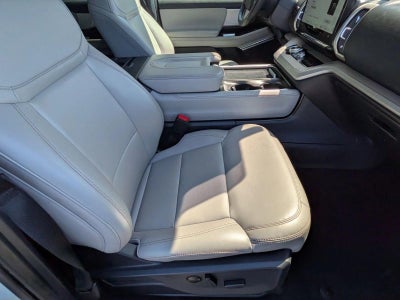 2025 Ford Expedition Max Active 4x4