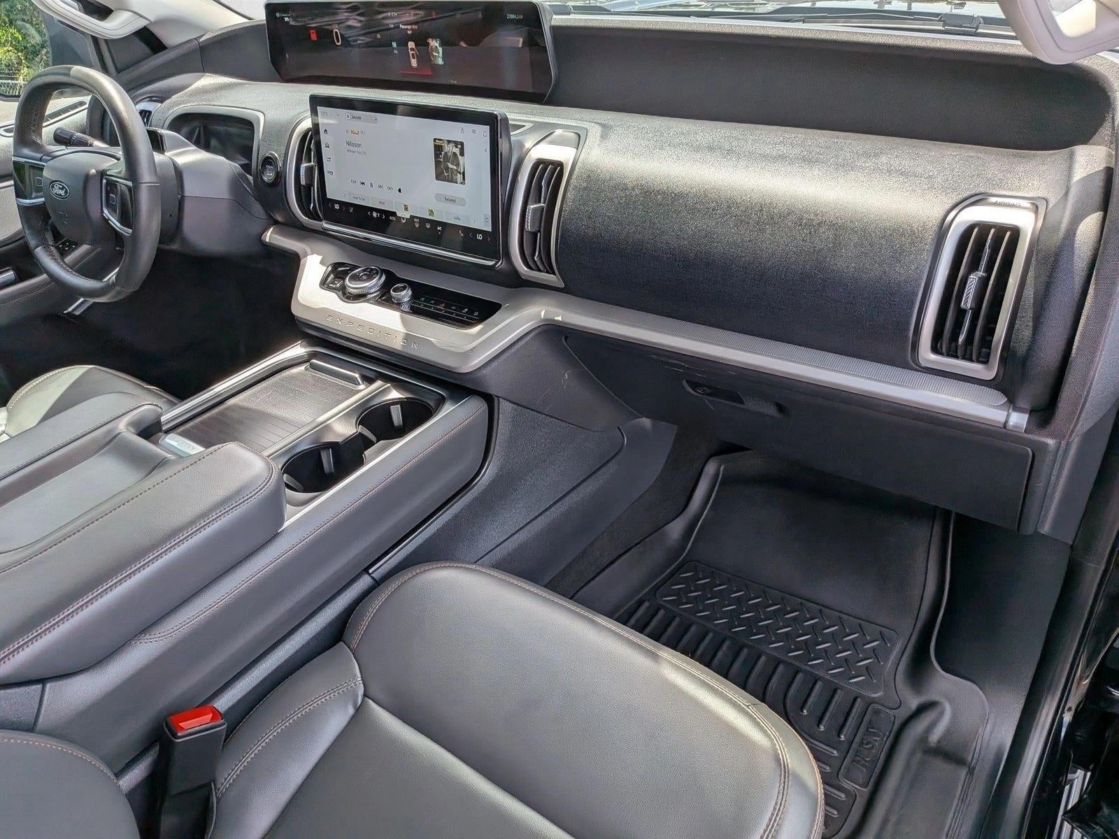 2025 Ford Expedition Max Active 4x4