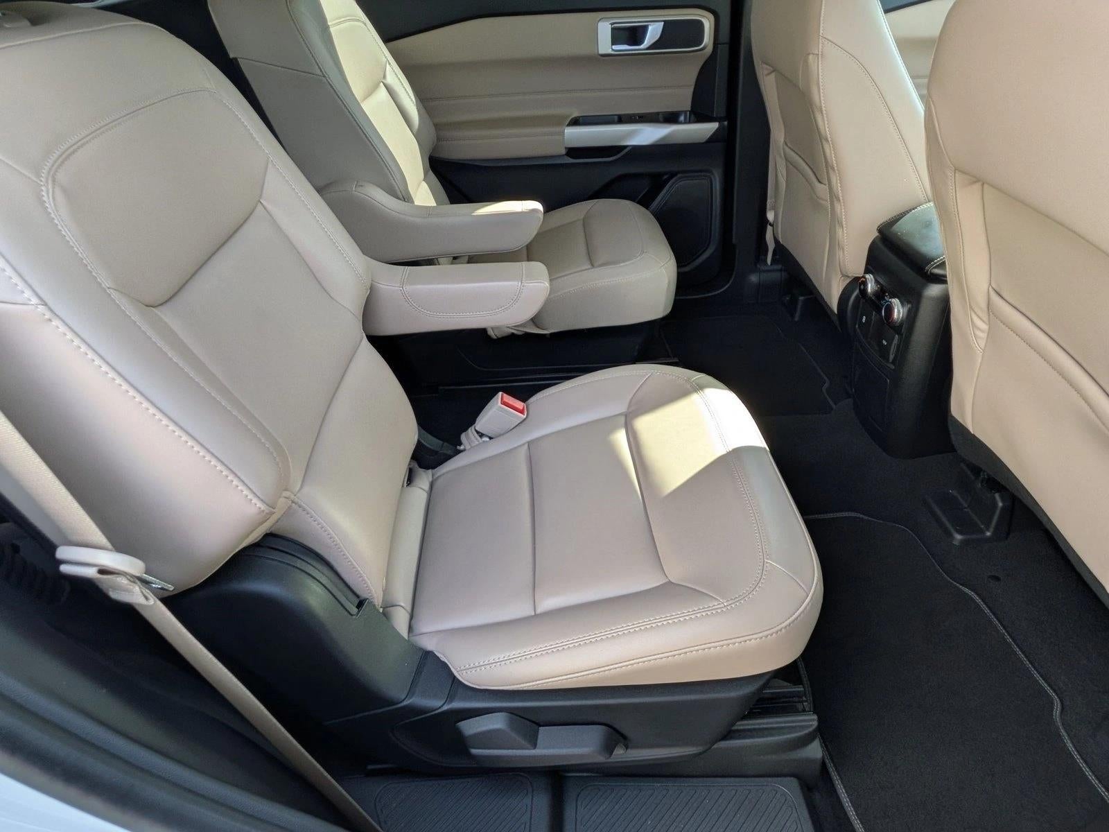 2023 Ford Explorer XLT RWD