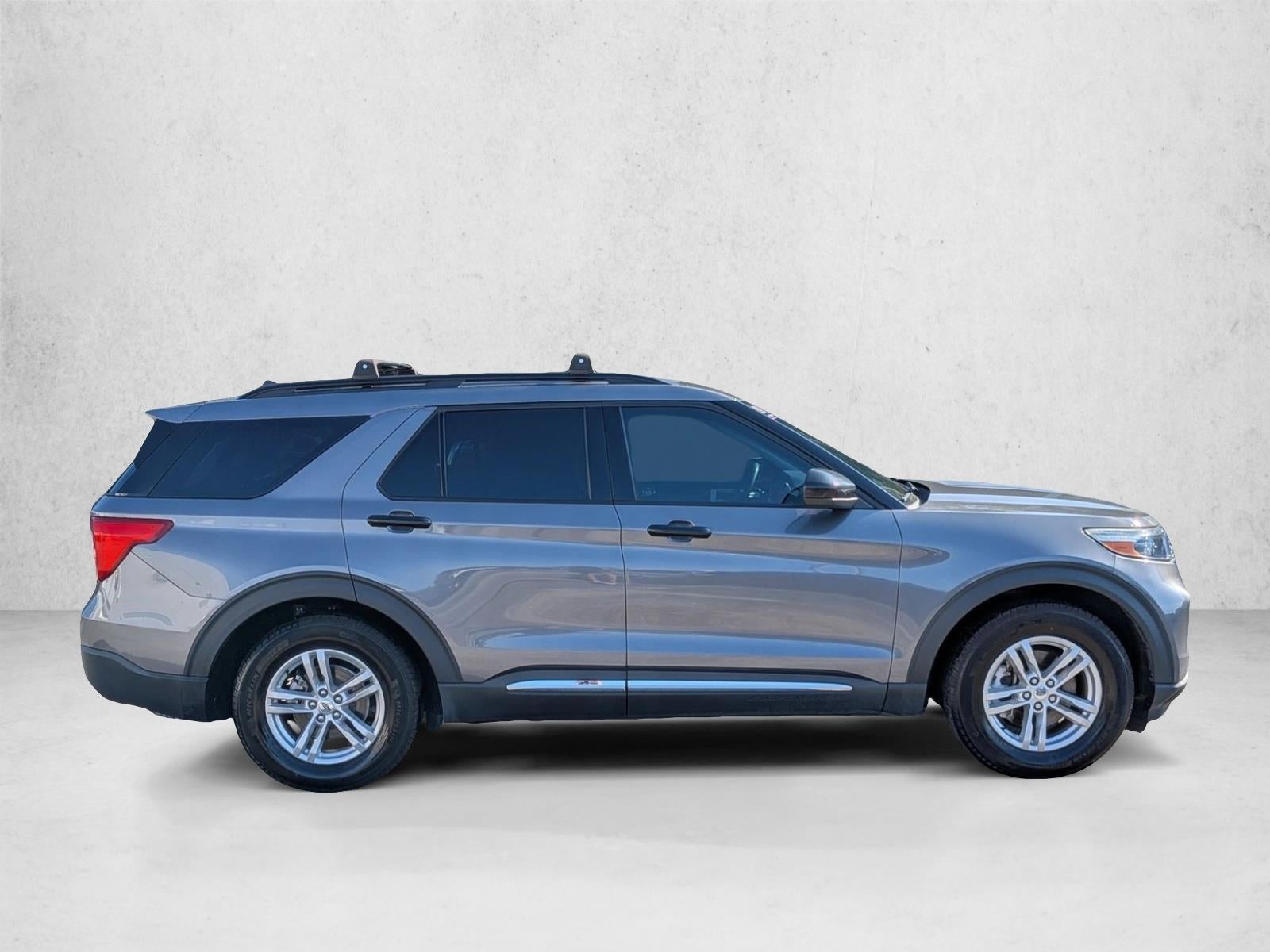 2022 Ford Explorer XLT RWD