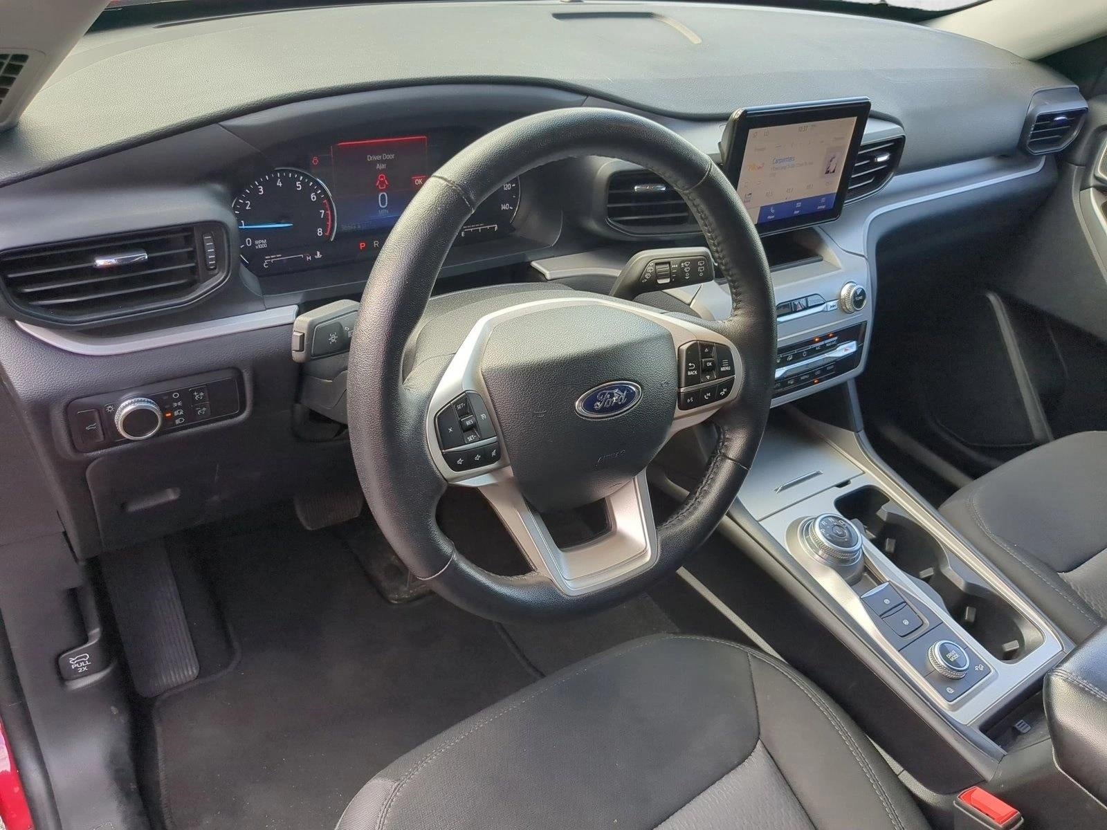 2023 Ford Explorer XLT 4WD