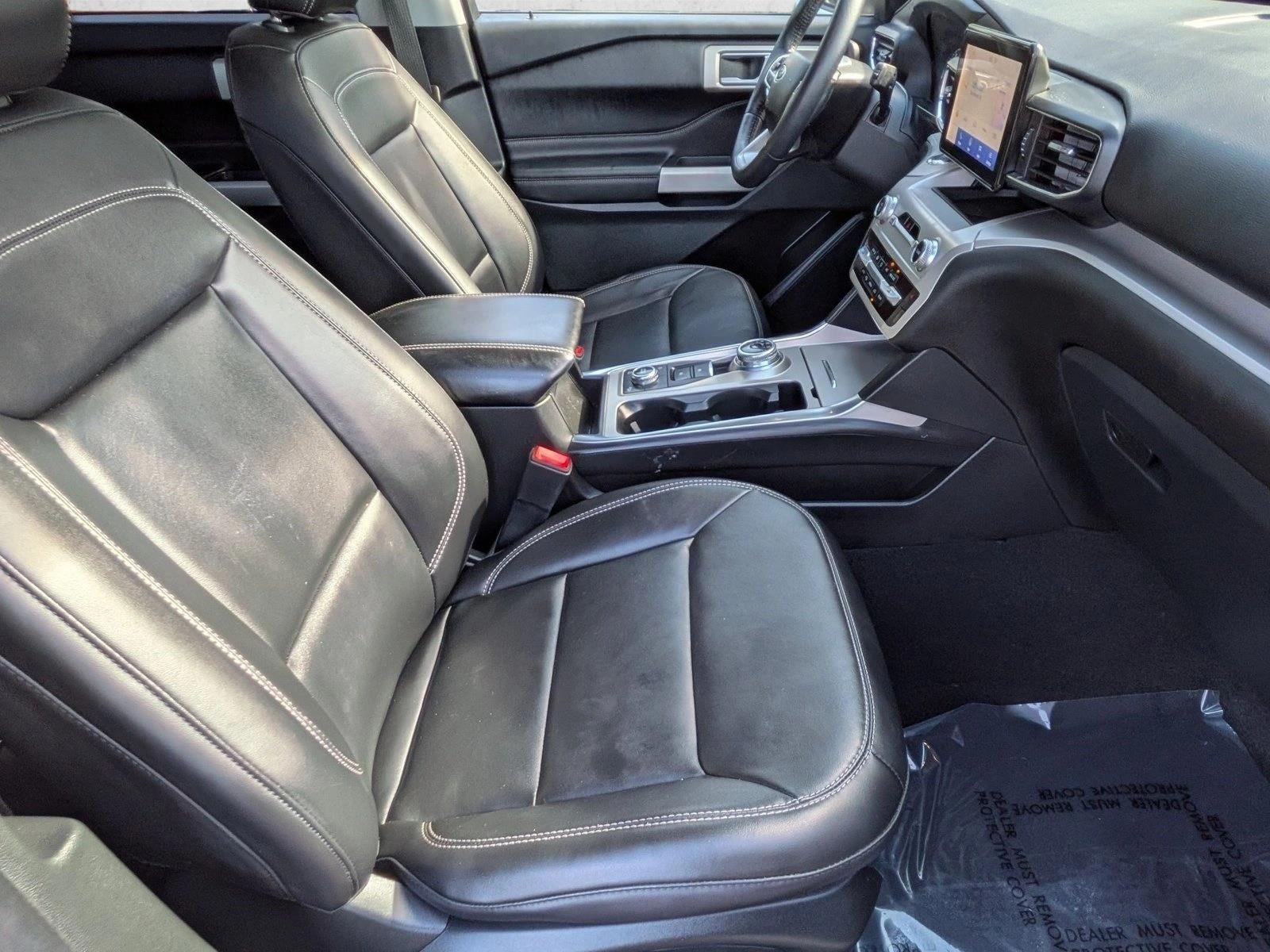2023 Ford Explorer XLT 4WD