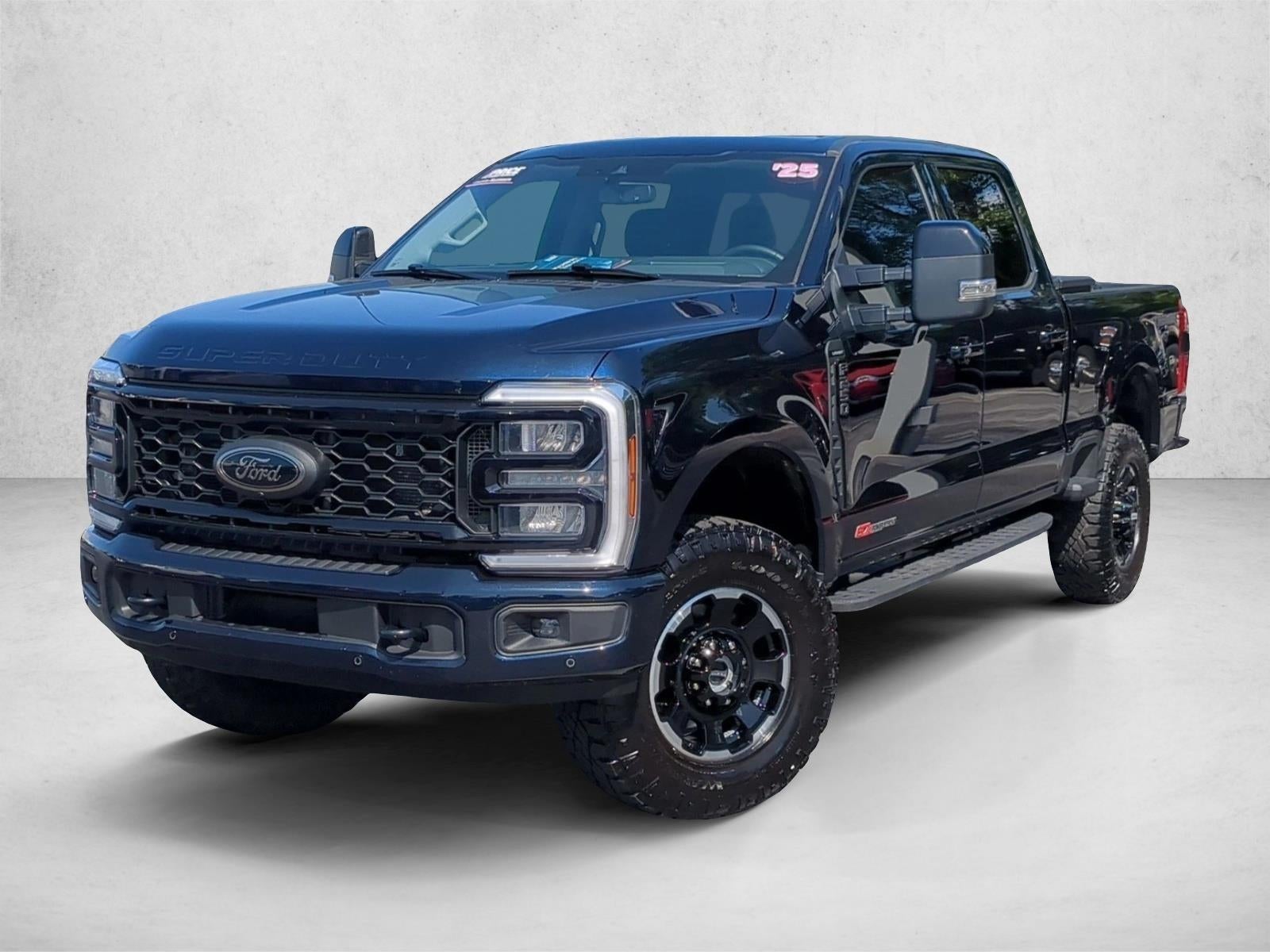 2025 Ford Super Duty F-250 SRW LARIAT 4WD Crew Cab 6.75' Box