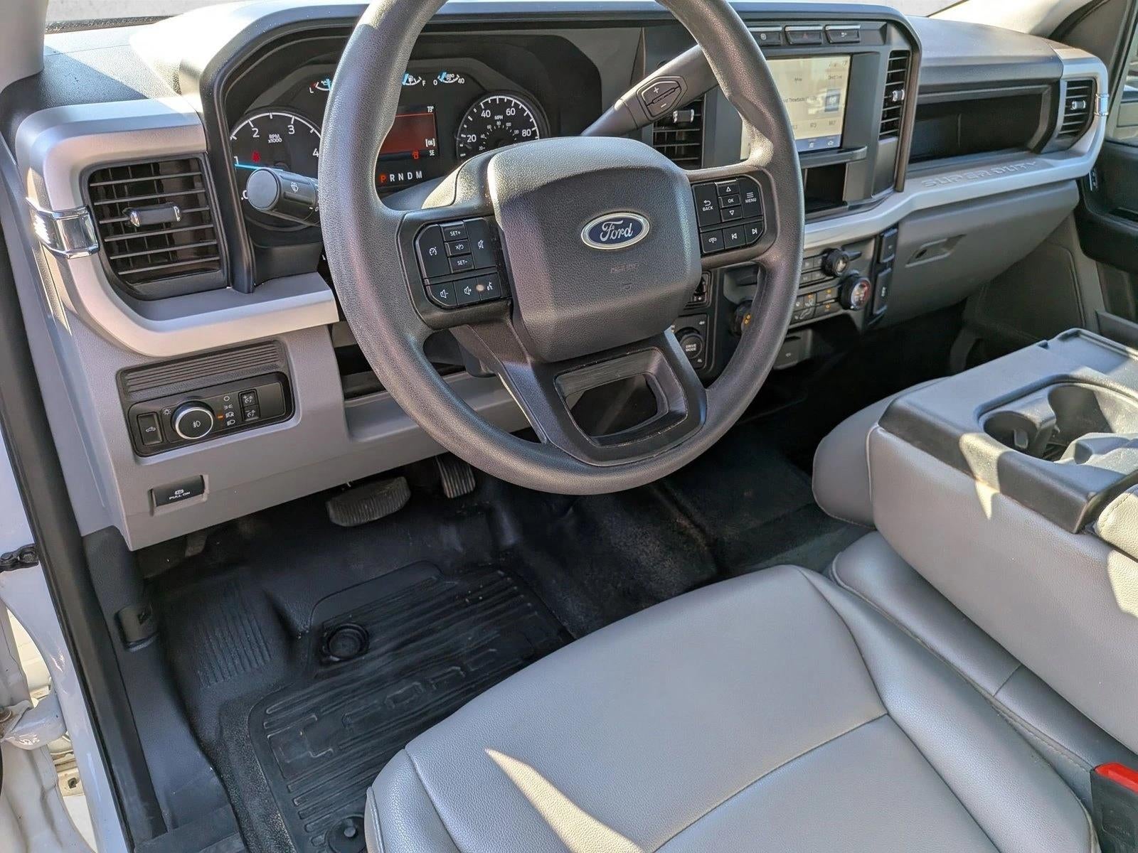 2024 Ford Super Duty F-350 DRW XL 4WD Crew Cab 8' Box