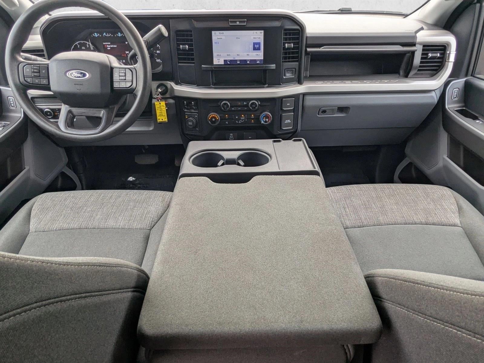 2025 Ford Super Duty F-350 DRW XLT 4WD Crew Cab 8' Box