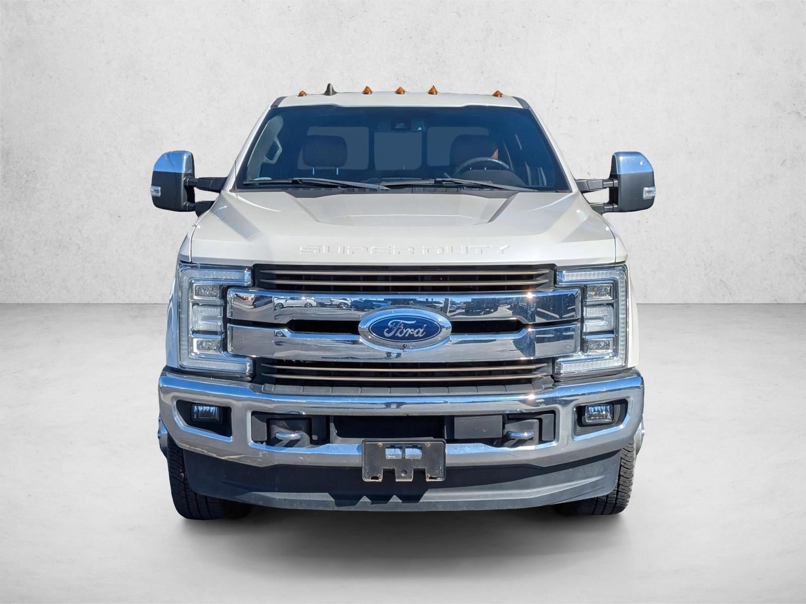 2019 Ford Super Duty F-350 DRW King Ranch 4WD Crew Cab 8' Box