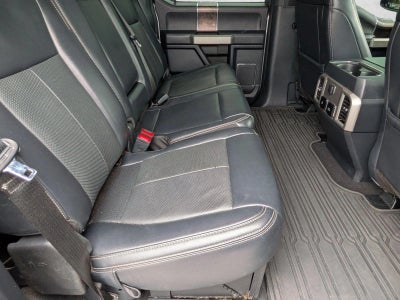 2022 Ford Super Duty F-350 DRW LARIAT 4WD Crew Cab 8' Box