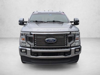 2022 Ford Super Duty F-350 DRW LARIAT 4WD Crew Cab 8' Box