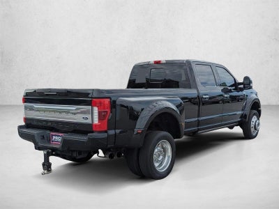 2019 Ford Super Duty F-450 DRW Platinum 4WD Crew Cab 8' Box