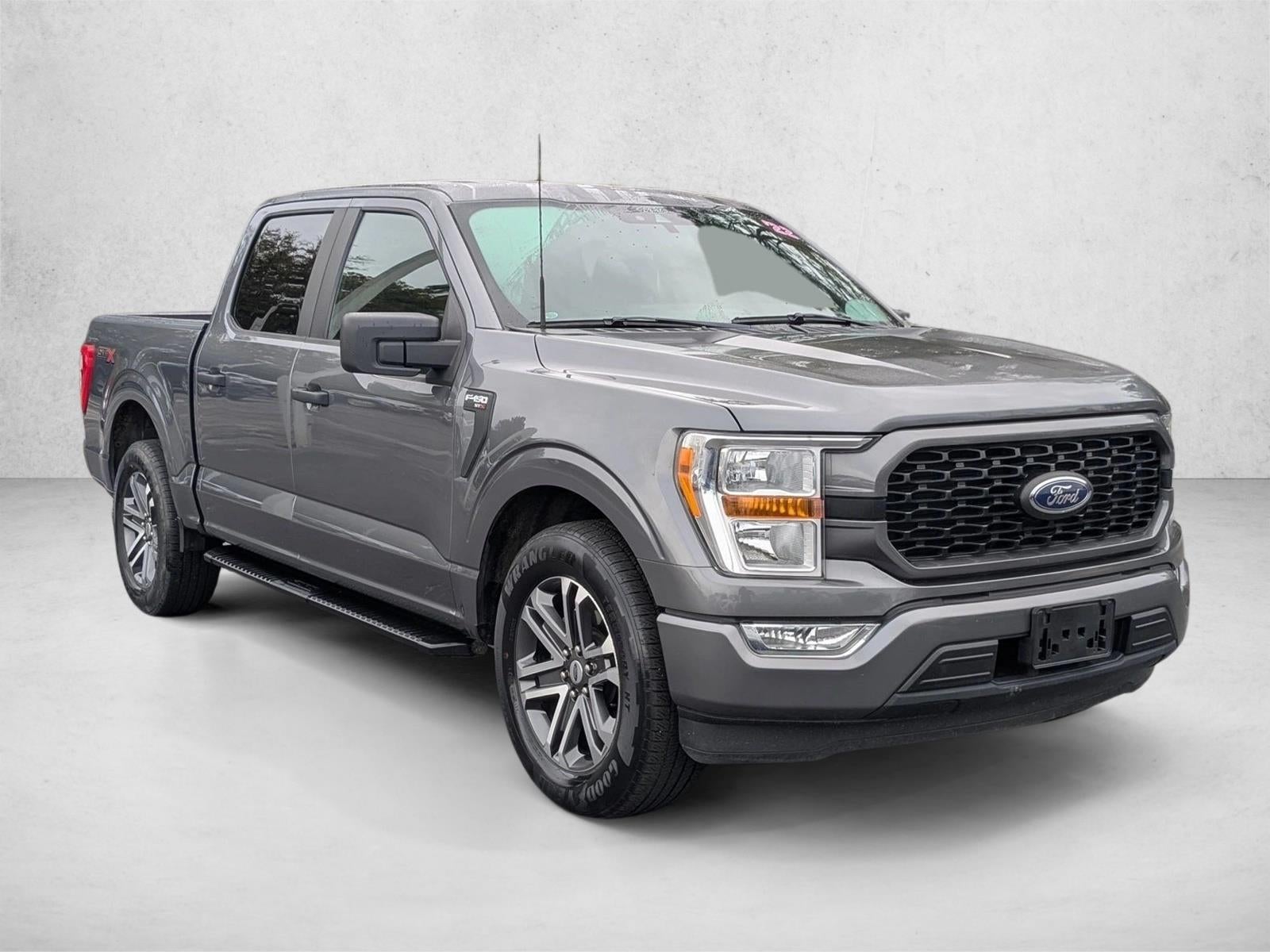 2022 Ford F-150 XL 2WD SuperCrew 5.5' Box