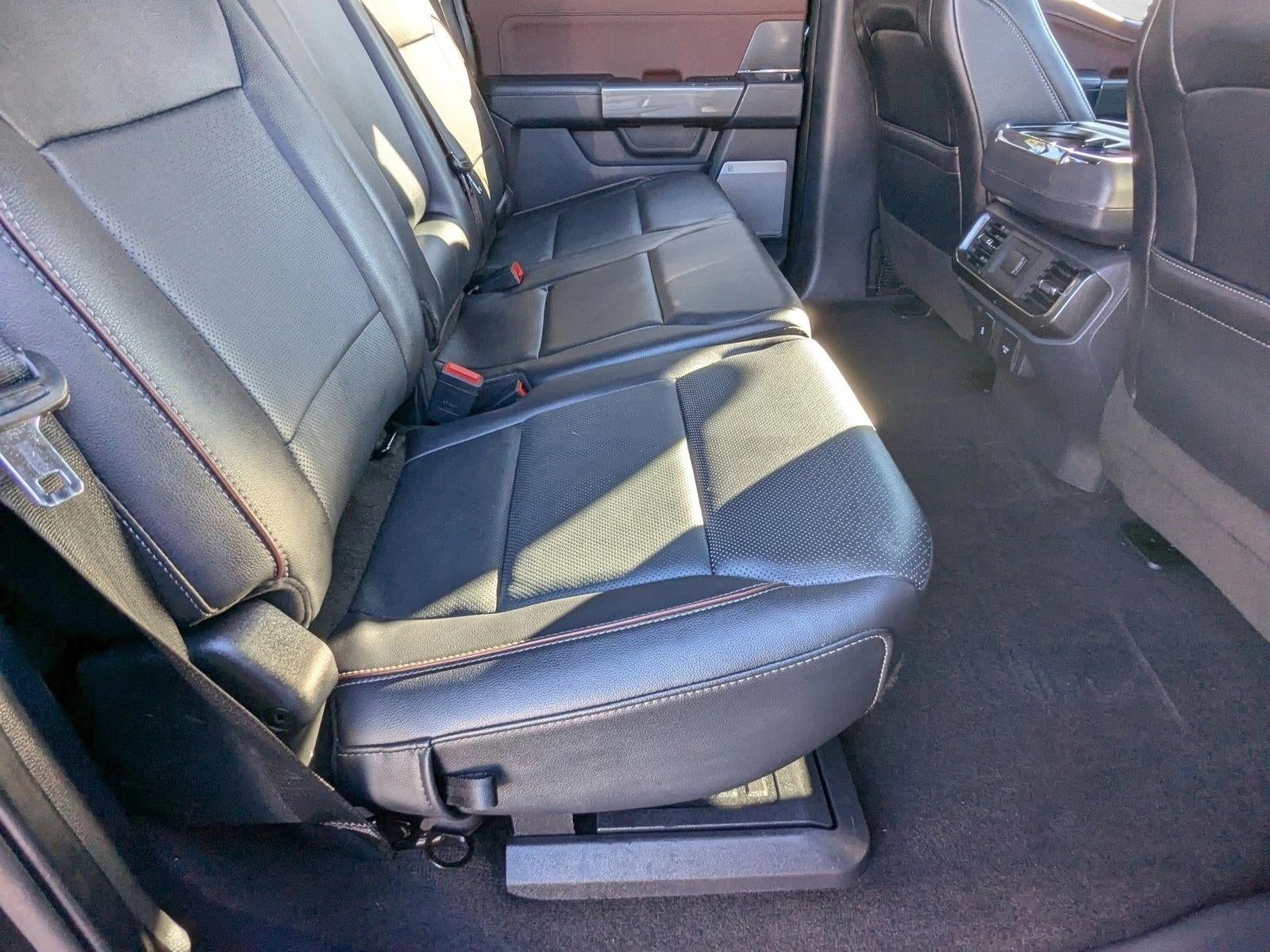 2022 Ford F-150 LARIAT 4WD SuperCrew 5.5' Box