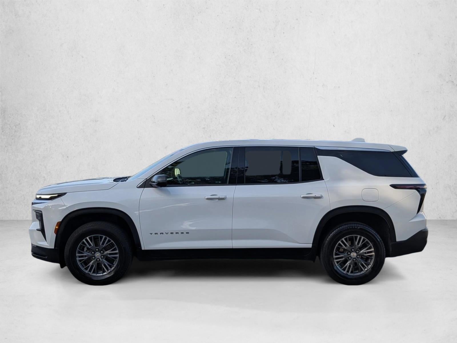 2024 Chevrolet Traverse LS w/1LS
