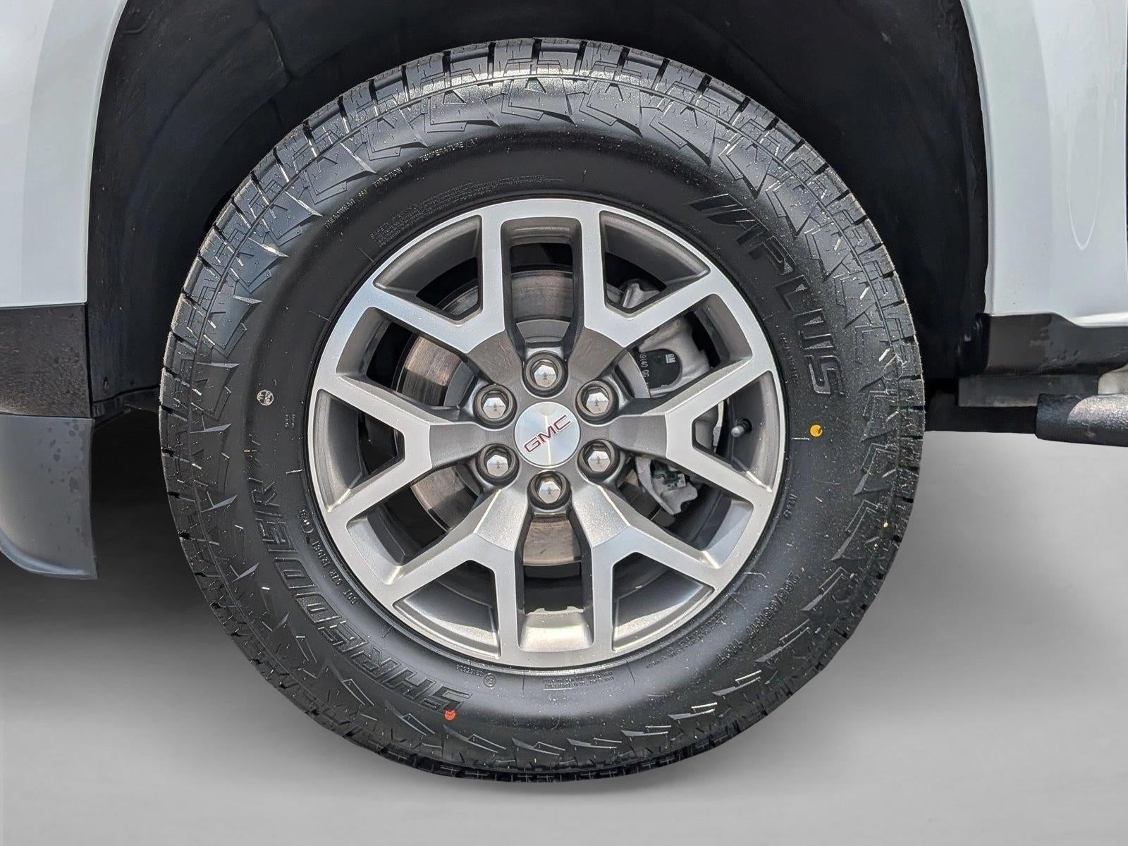 2022 GMC Canyon Crew Cab Short Box 4-Wheel Drive AT4 w/Leather