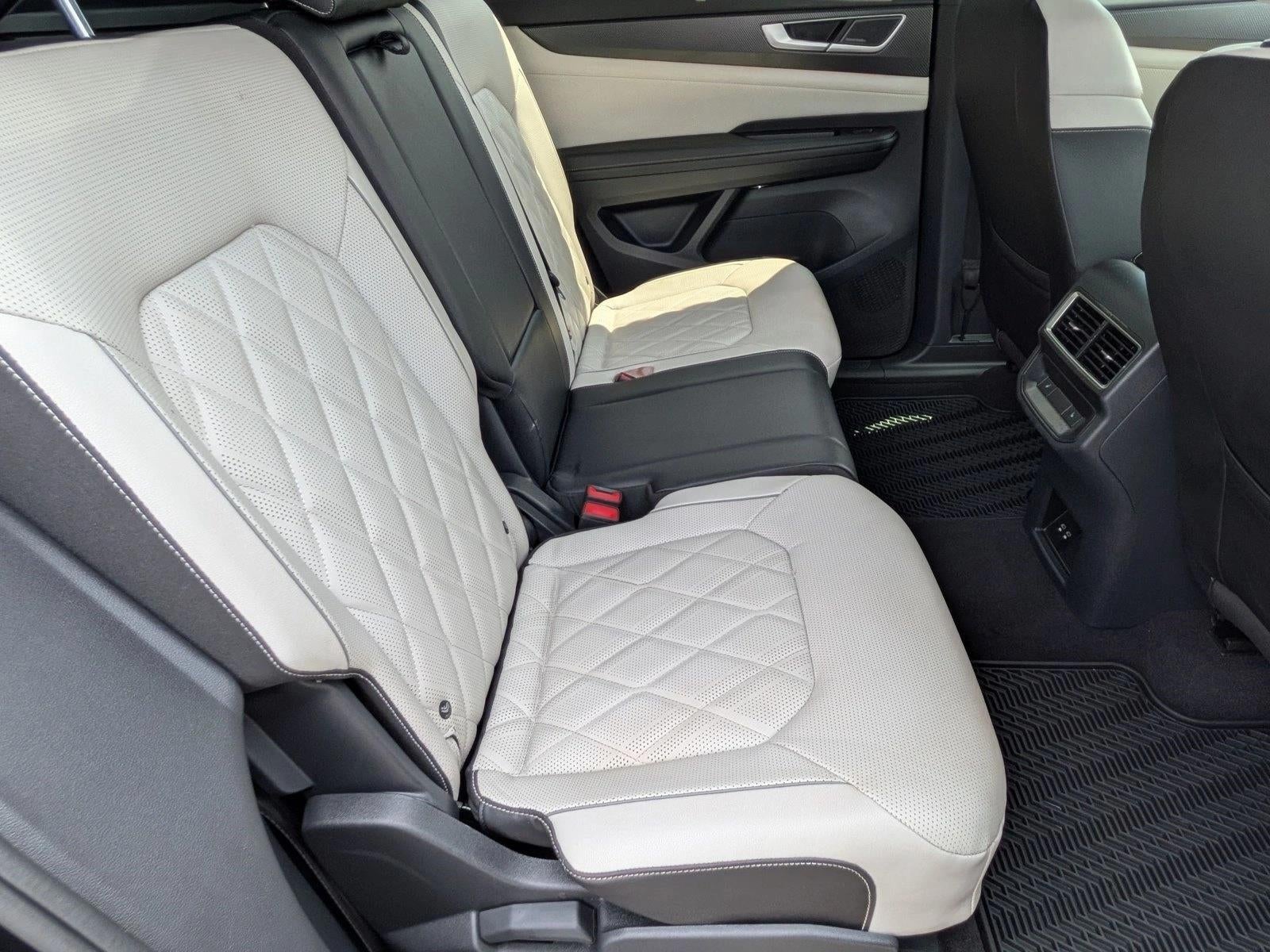 2025 Volkswagen Atlas Cross Sport 2.0T SEL Premium R-Line 4MOTION