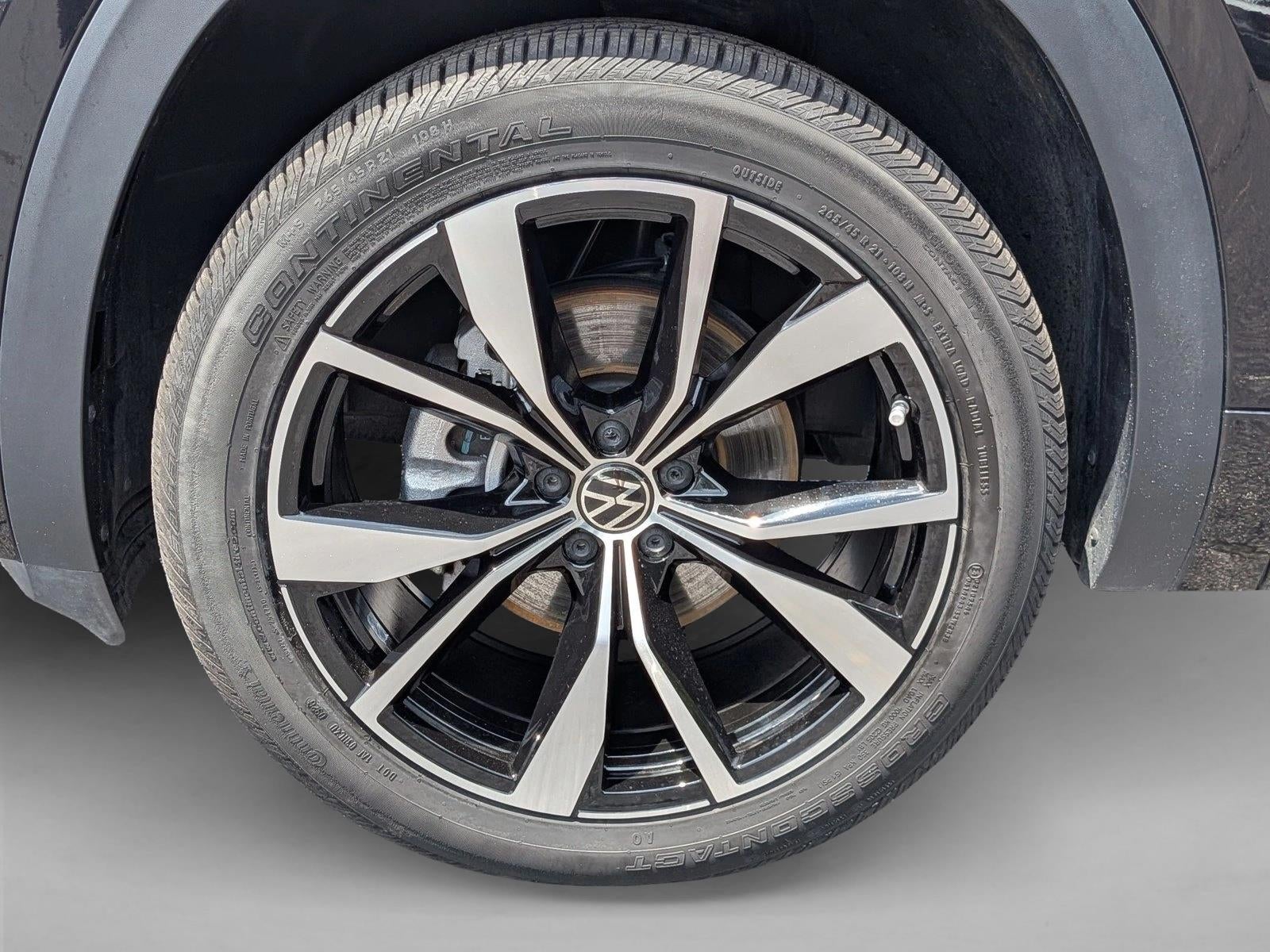 2025 Volkswagen Atlas Cross Sport 2.0T SEL Premium R-Line 4MOTION