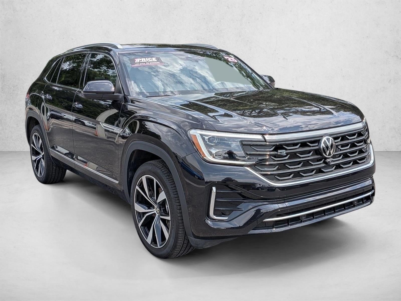 2025 Volkswagen Atlas Cross Sport 2.0T SEL Premium R-Line 4MOTION
