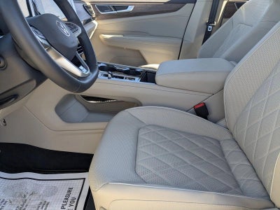 2025 Volkswagen Atlas 2.0T SEL Premium R-Line 4MOTION