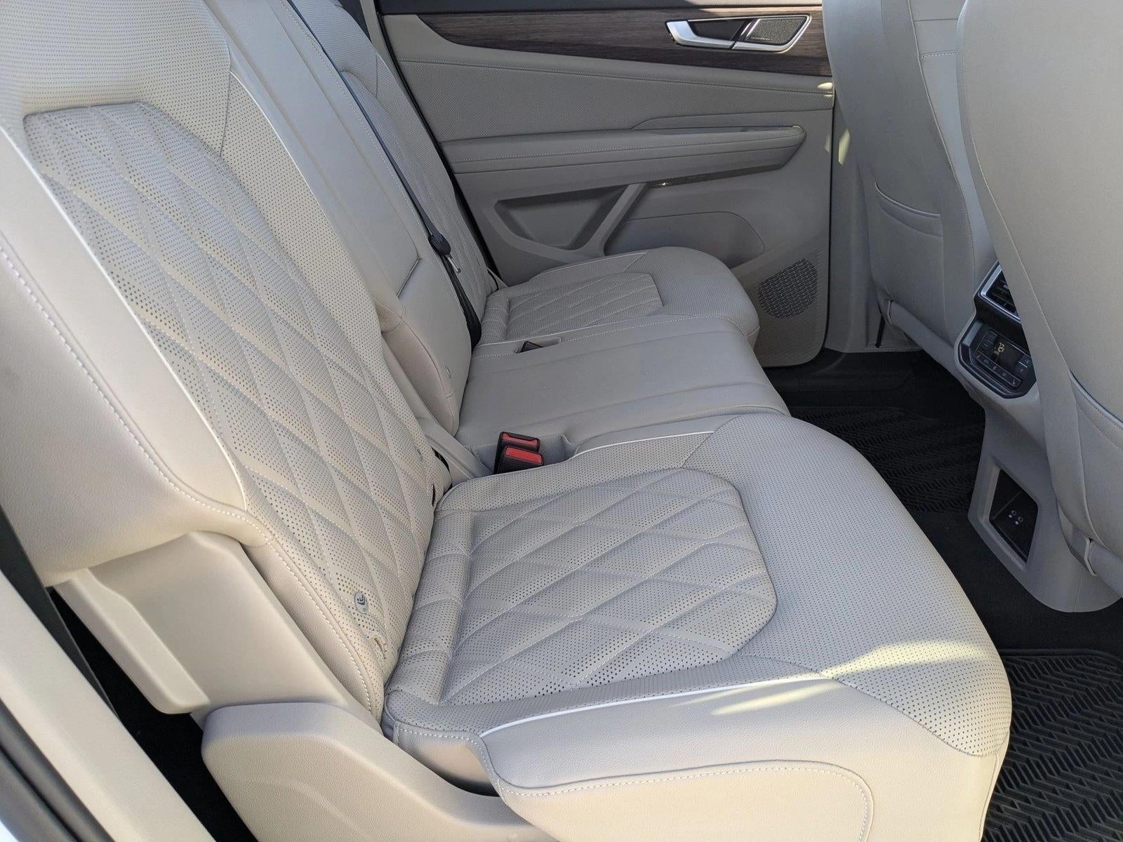 2025 Volkswagen Atlas 2.0T SEL Premium R-Line 4MOTION