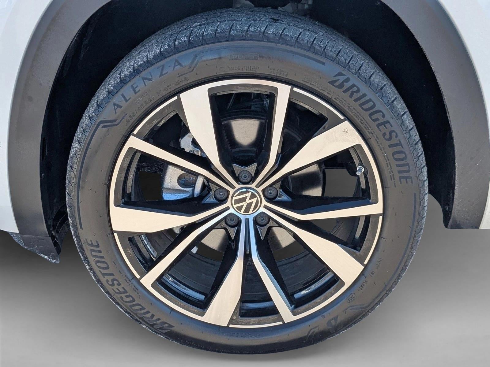 2025 Volkswagen Atlas 2.0T SEL Premium R-Line 4MOTION