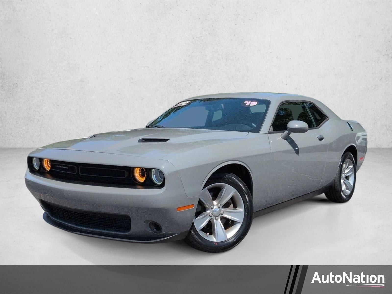 2019 Dodge Challenger SXT RWD