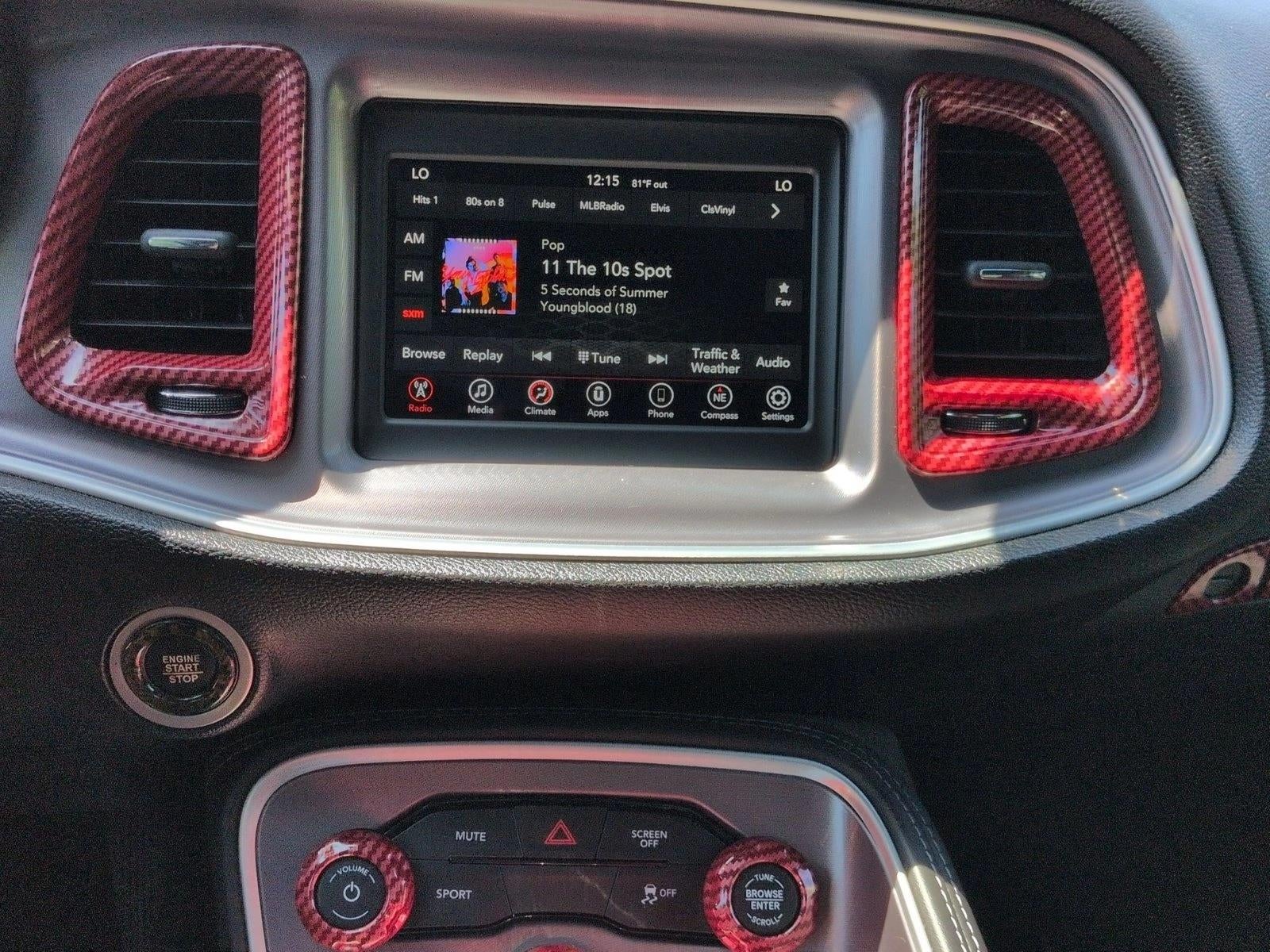 2019 Dodge Challenger SXT RWD