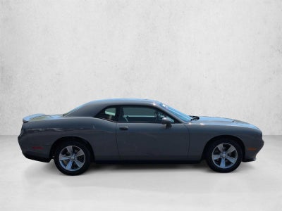 2019 Dodge Challenger SXT RWD